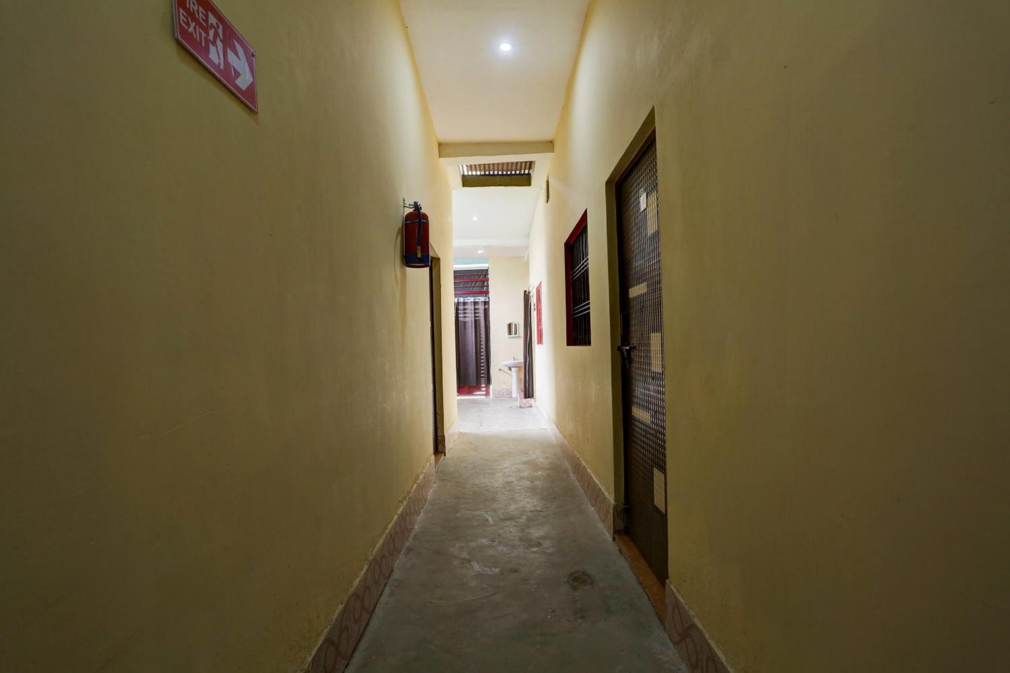 Hotel Ss Paradise Lakhnau Kültér fotó